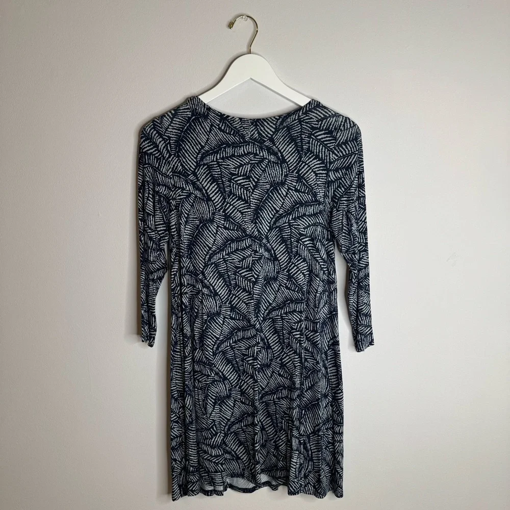 Hourglass Lily | Navy and Light Blue Patterned Women's Dress | Size M/L - Picture 5 of 5